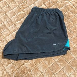 Nike Dri-Fit Women’s Shorts. Dark Gray and Turquoise. Size L.